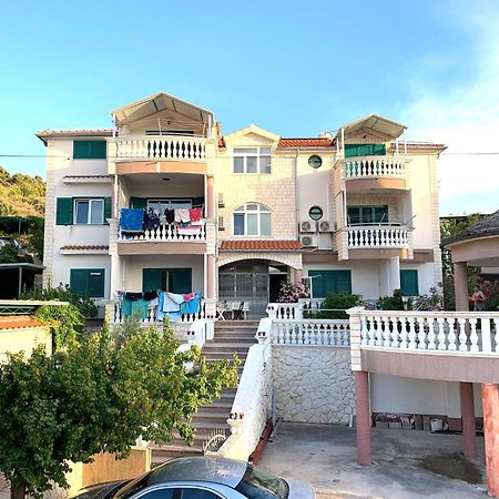 Apartments Bilo - Jela & Ivan Dolac Buitenkant foto